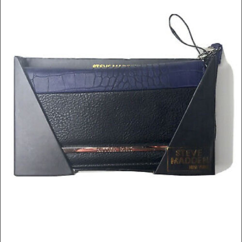 NWT Steve Madden Color Block Zip Around Wallet